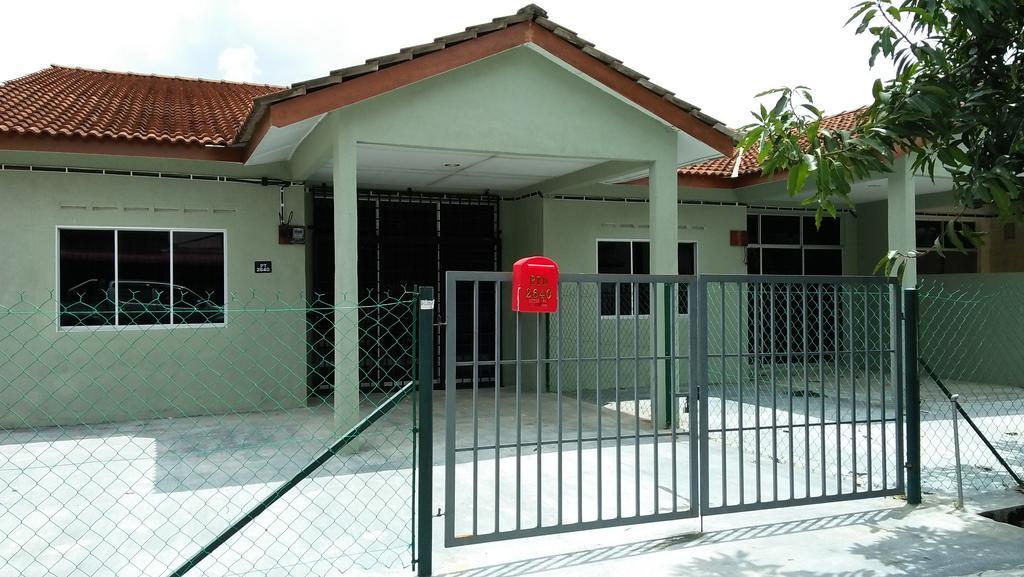 Homestay Mimie Gemas Exteriér fotografie